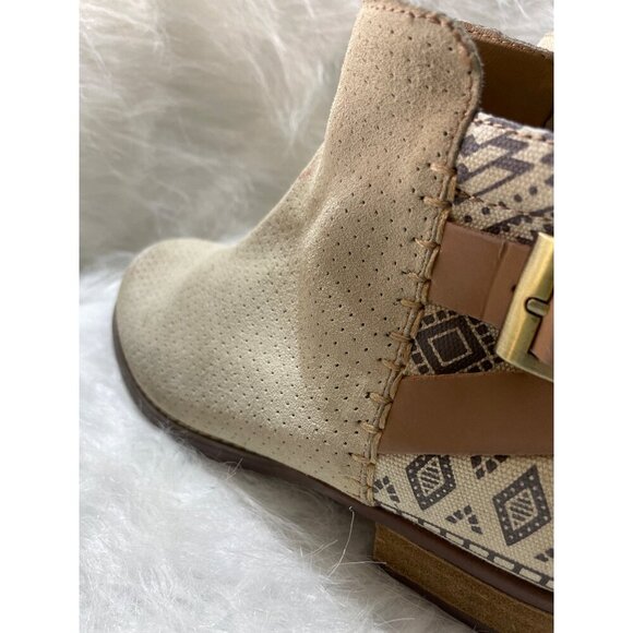 Perforated Suede Ankle Boots With Tribal Design & Buckle Detail Size 8.5 Beige - Picture 5 of 7